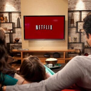 Noutățile lunii februarie pe Netflix: Toate filmele și serialele ce apar luna aceasta
